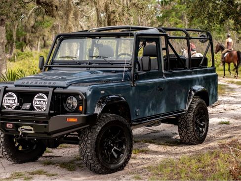 Used 1997 Land Rover Defender 90 AWD/4WD image 1