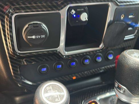 Used 2018 Jeep Wrangler Unlimited Sport image 5