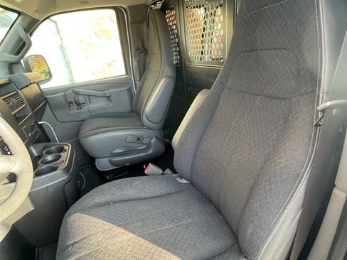 Used 2019 Chevrolet Express 2500 w/ Driver Convenience Package image 22