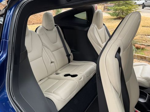 Used 2020 Tesla Model X Long Range image 15