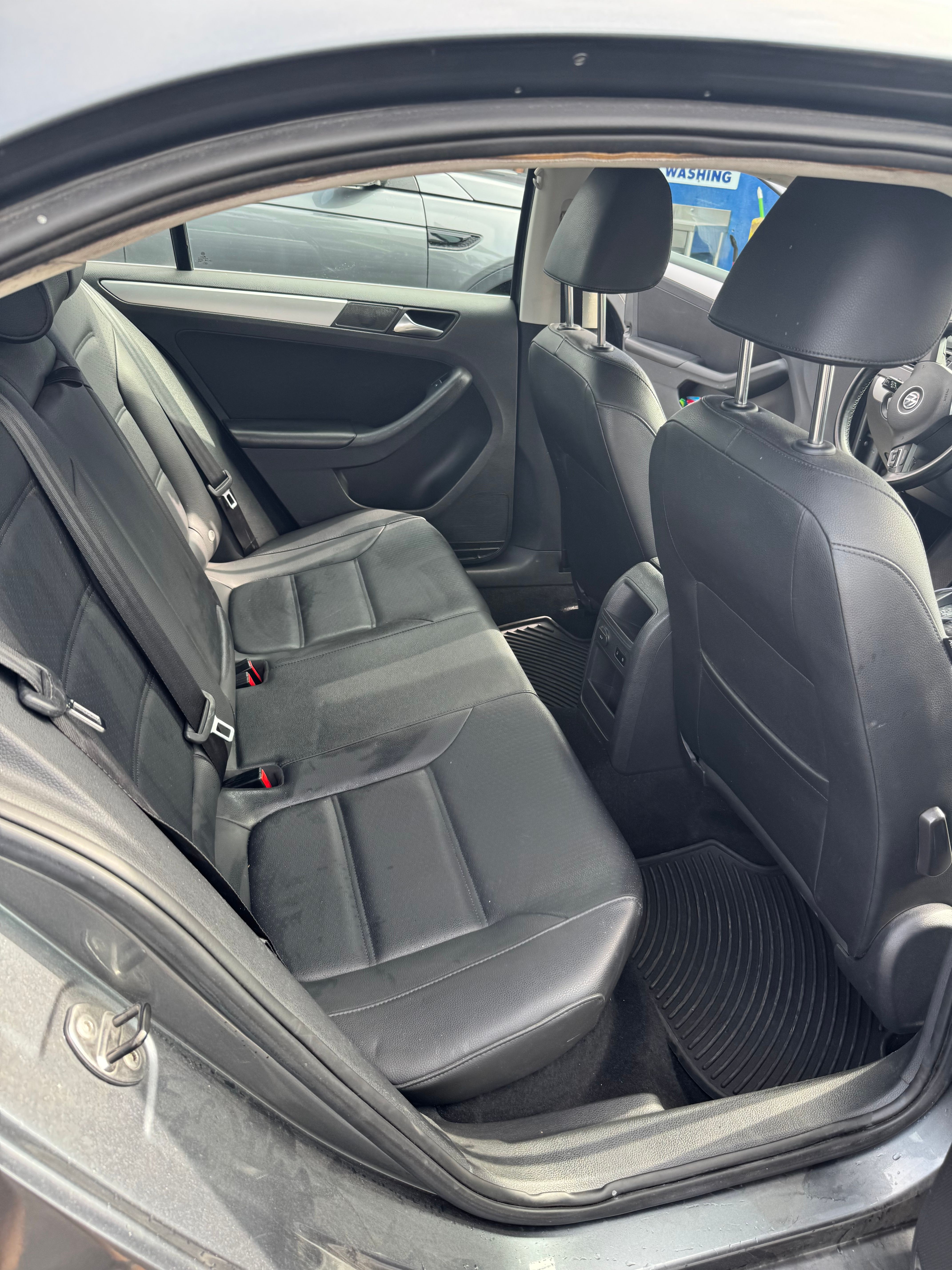 Used 2013 Volkswagen Jetta SE FWD image 8