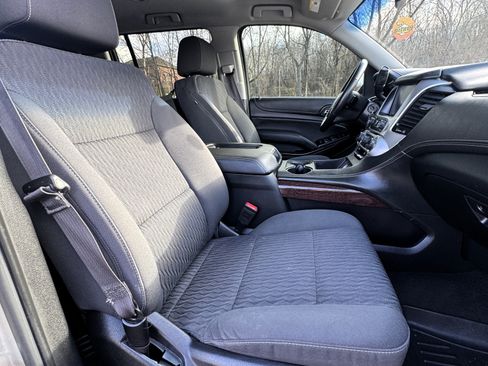 Used 2017 GMC Yukon XL SLE w/ SLE Value Package image 20