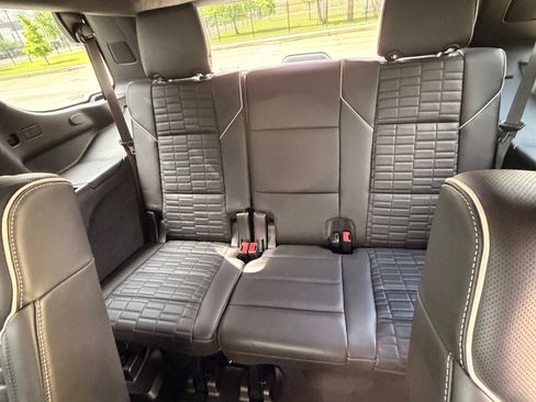 Used 2021 Cadillac Escalade Sport Platinum image 10