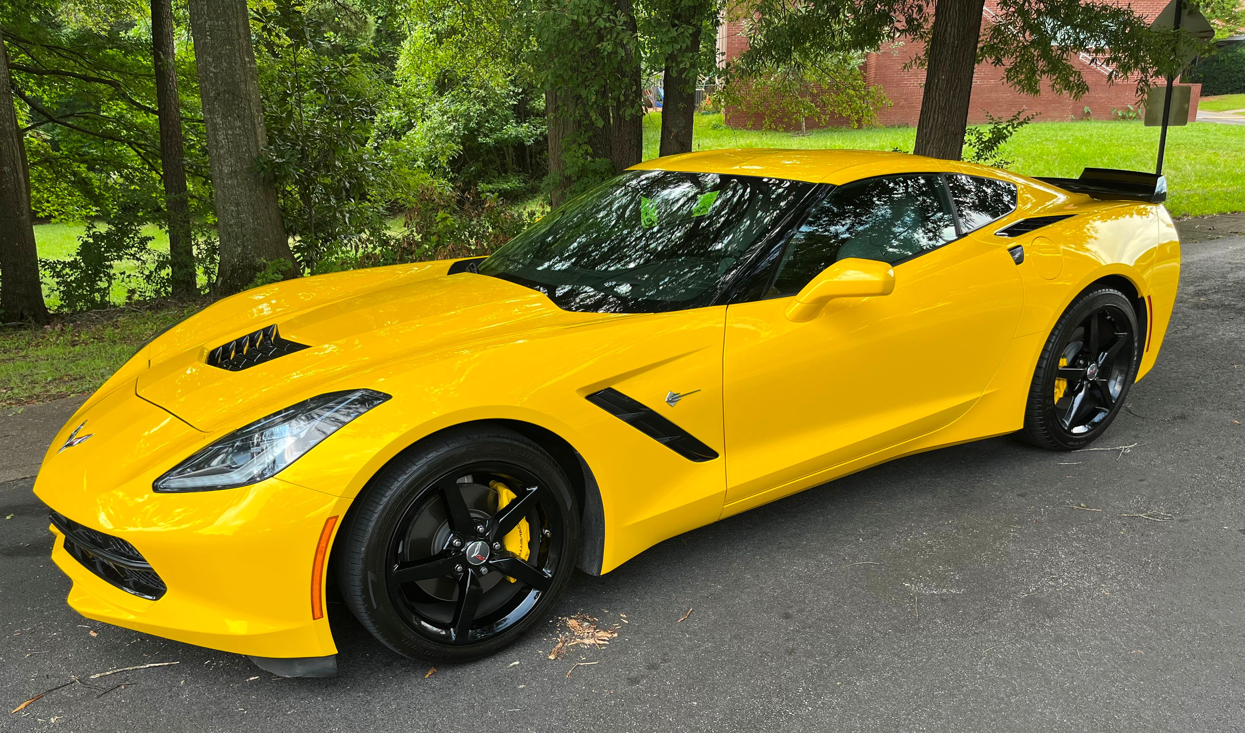 Used 2014 Chevrolet Corvette Stingray Coupe w/ 2LT Preferred Equipment Group RWD image 1