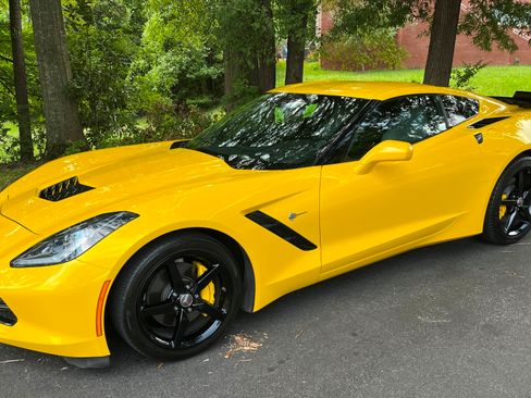 Used 2014 Chevrolet Corvette Stingray Coupe w/ 2LT Preferred Equipment Group image 1