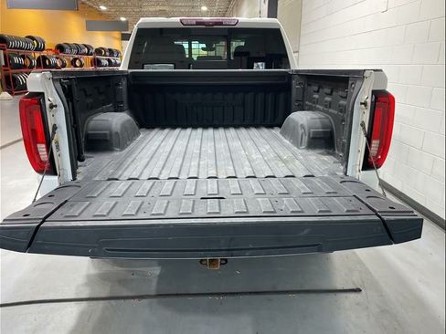 Used 2020 GMC Sierra 1500 4x4 Double Cab w/ Sierra Value Package image 5