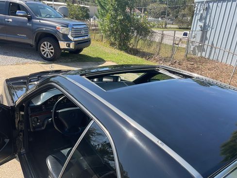 Used 1994 Mercedes-Benz E 320 Coupe image 13