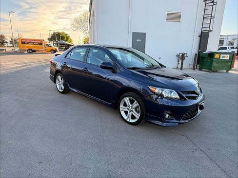 Used 2013 Toyota Corolla S w/ Premium Pkg image 13