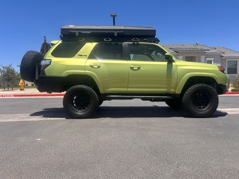 Used 2022 Toyota 4Runner TRD Pro AWD/4WD image 2