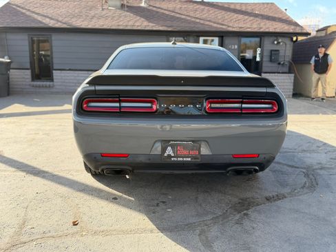 Used 2019 Dodge Challenger R/T Scat Pack image 2