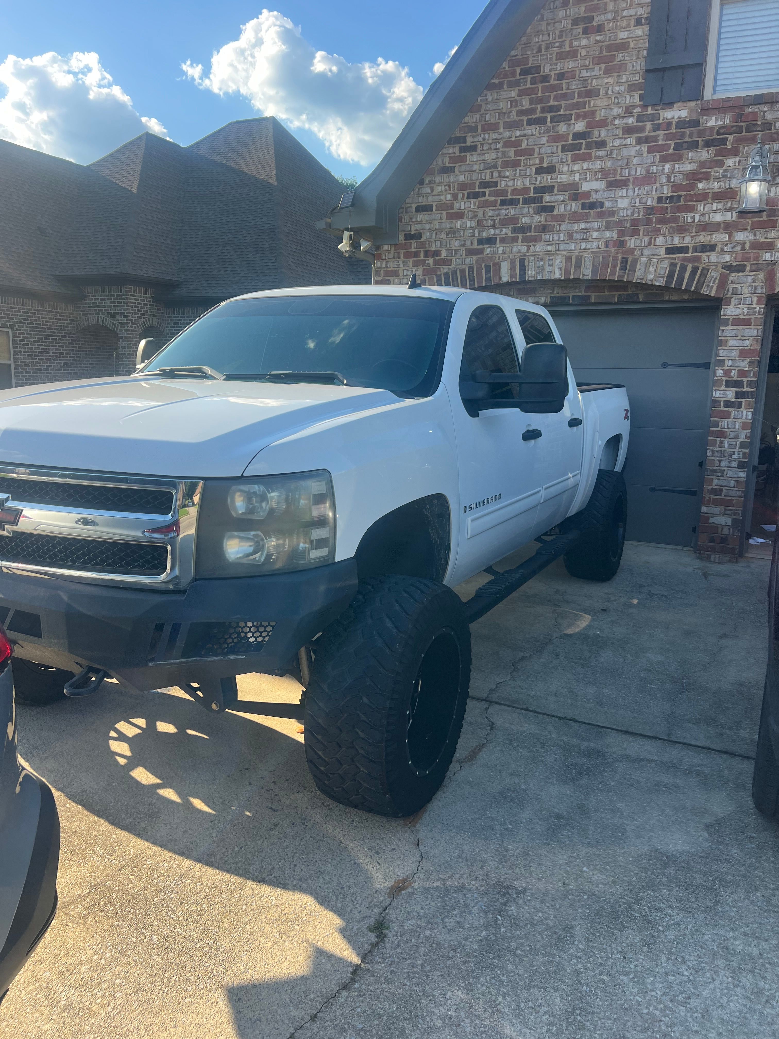 Used 2009 Chevrolet Silverado 1500 LT w/ Power Pack Plus AWD/4WD image 6