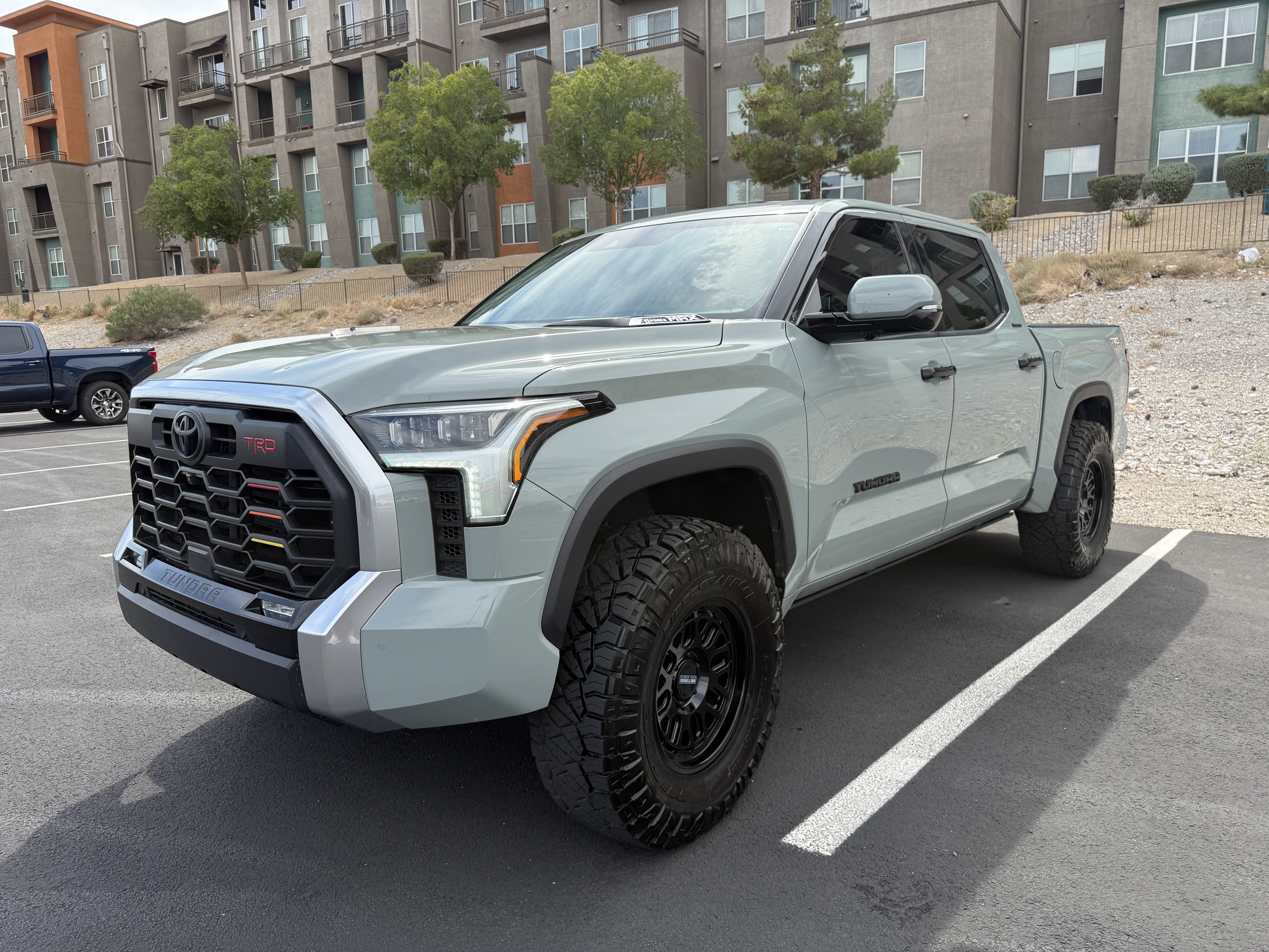 Used 2023 Toyota Tundra Limited w/ TRD Off-Road Package AWD/4WD image 4