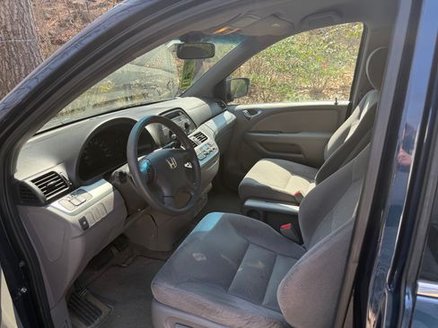 Used 2010 Honda Odyssey EX image 2
