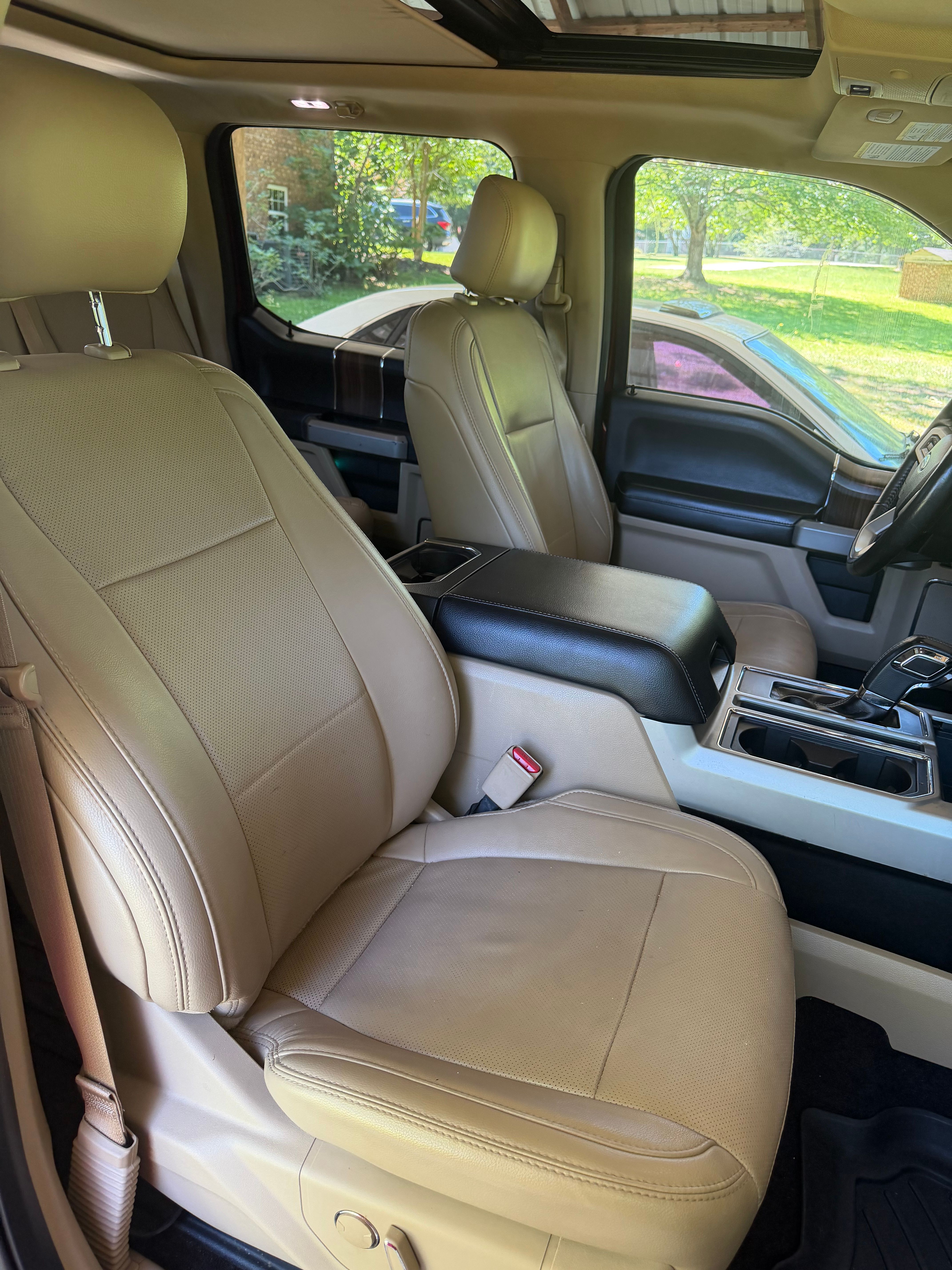 Used 2017 Ford F150 Lariat AWD/4WD image 9