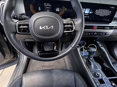 Used 2025 Kia Sorento EX FWD image 15