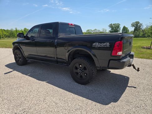 Used 2018 RAM 2500 Big Horn w/ Sport Appearance Group AWD/4WD image 8