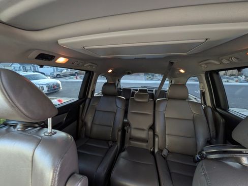 Used 2014 Honda Odyssey Touring Elite image 18