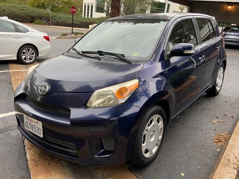 Used 2008 Scion xD image 4