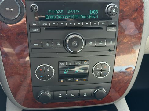 Used 2009 Chevrolet Tahoe LTZ image 13