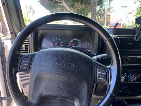 Used 2003 Jeep Wrangler X AWD/4WD image 14
