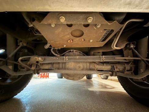 Used 2003 HUMMER H2 w/ Preferred Equipment Group image 13