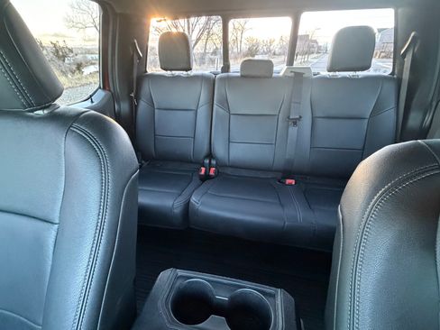 Used 2021 Ford F250 XLT w/ XLT Premium Package image 16