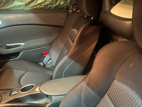 Used 2018 Nissan 370Z Roadster image 5