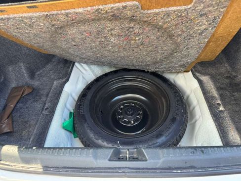 Used 2005 Honda Accord LX image 24