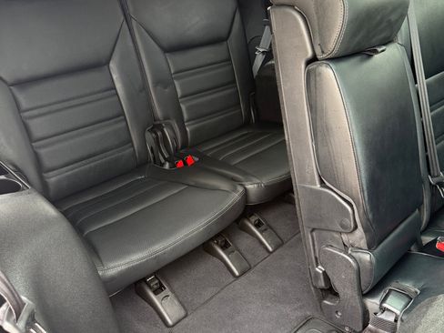 Used 2016 Kia Sorento SX image 10