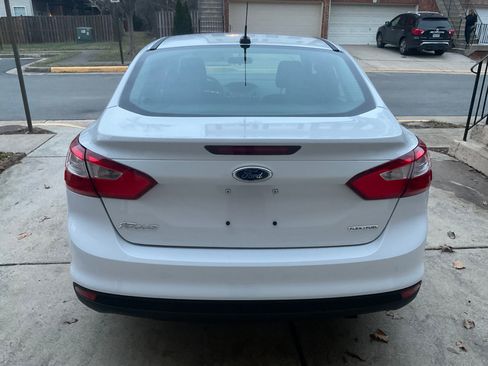 Used 2014 Ford Focus S image 4