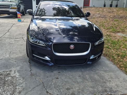 Used 2017 Jaguar XE R-Sport image 9