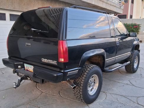 Used 1996 Chevrolet Tahoe 4WD 2-Door image 10