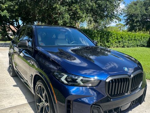 Used 2024 BMW X5 xDrive50e w/ Executive Package AWD/4WD image 18