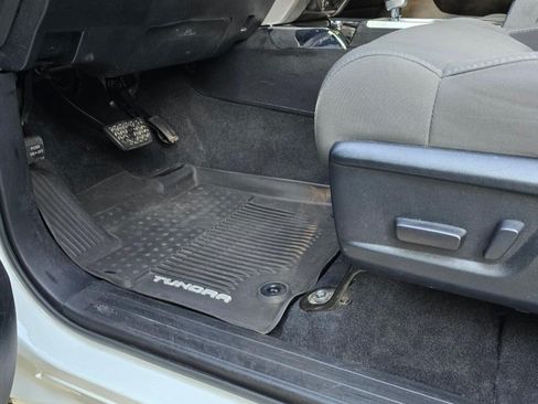 Used 2018 Toyota Tundra SR5 w/ SR5 Upgrade Package image 6