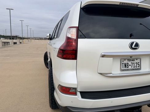 Used 2021 Lexus GX 460 Premium image 14