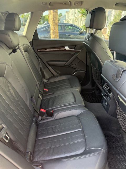 Used 2018 Audi Q5 2.0T Premium AWD/4WD image 11