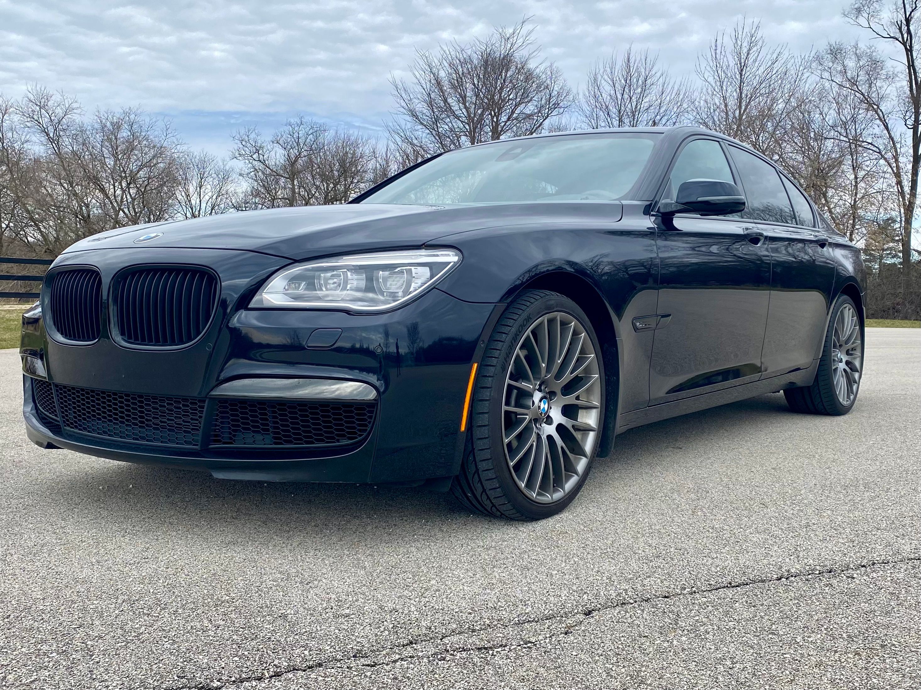 Used 2014 BMW 740i RWD image 1