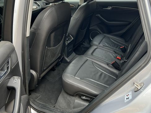 Used 2017 Audi Q5 2.0T Premium Plus w/ Technology Package image 11