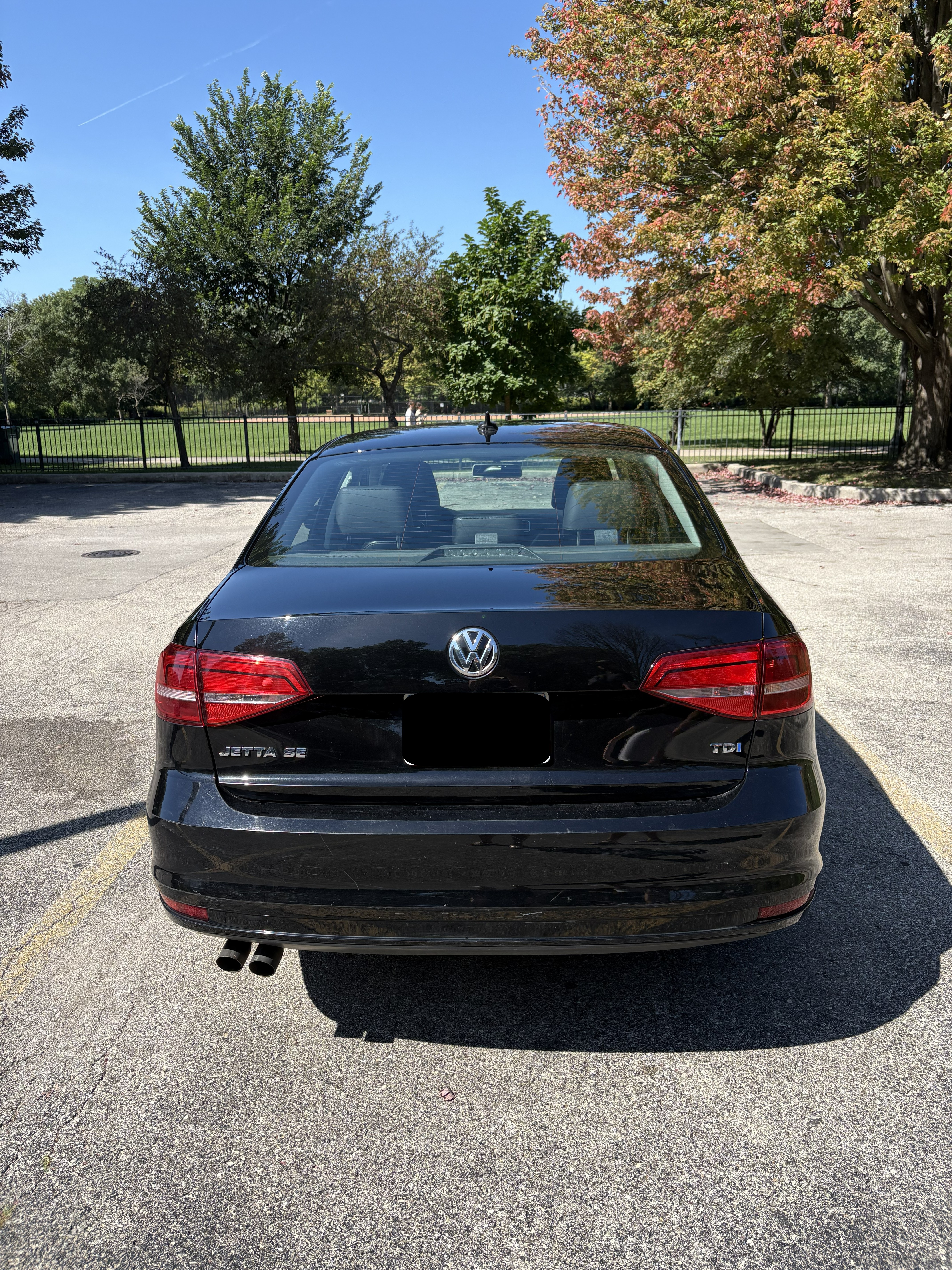 Used 2015 Volkswagen Jetta TDI SE FWD image 4
