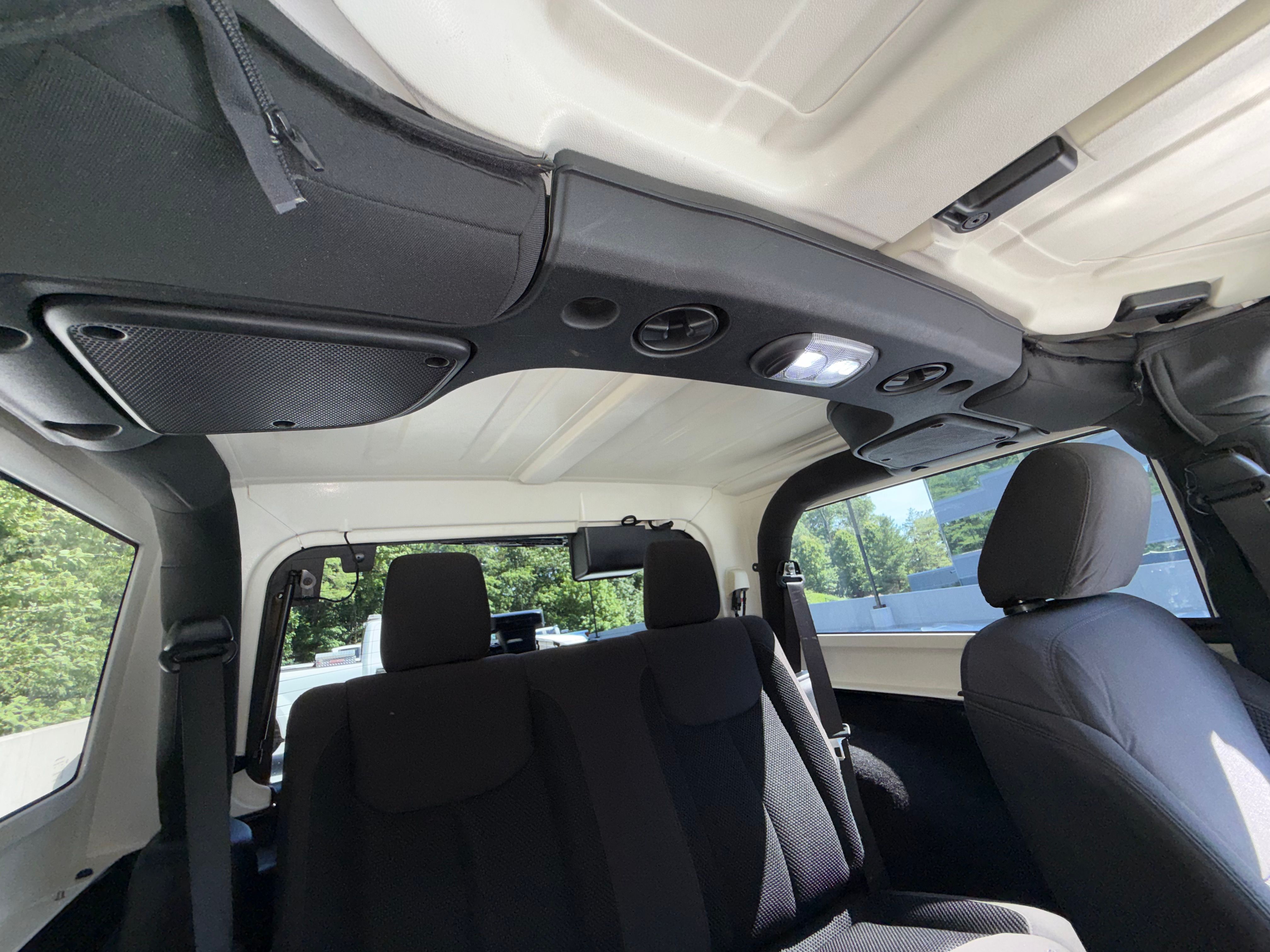 Used 2017 Jeep Wrangler Sport AWD/4WD image 23