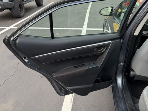 Used 2015 Toyota Corolla L image 15