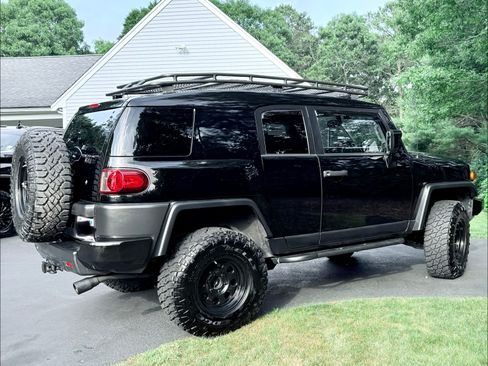Used 2010 Toyota FJ Cruiser 4WD w/ Convenience Pkg image 8