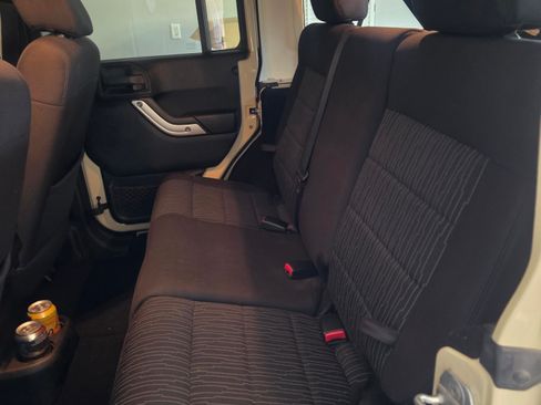 Used 2011 Jeep Wrangler Unlimited Sahara w/ Trailer Tow Group image 16