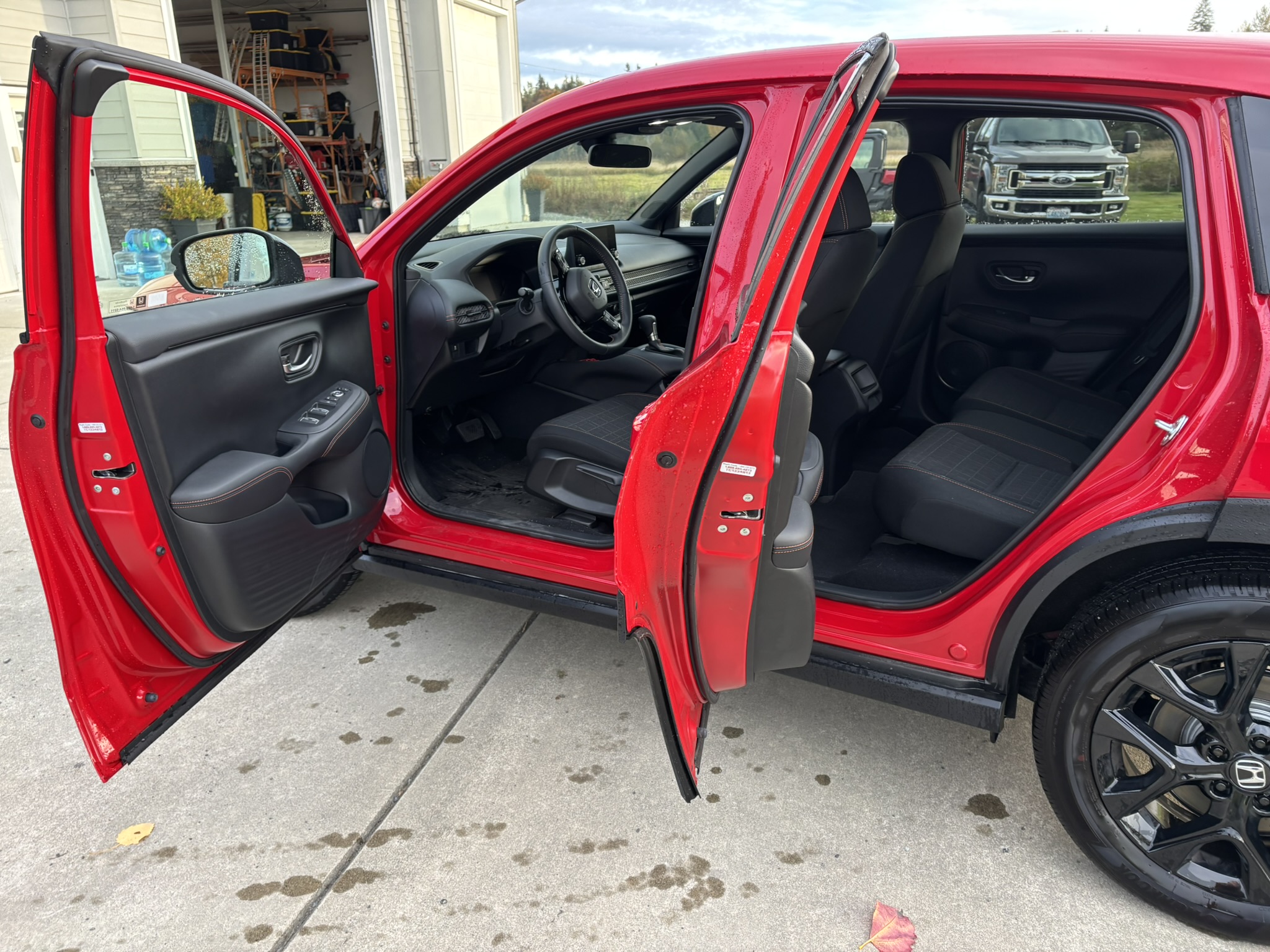 Used 2025 Honda HR-V Sport image 5