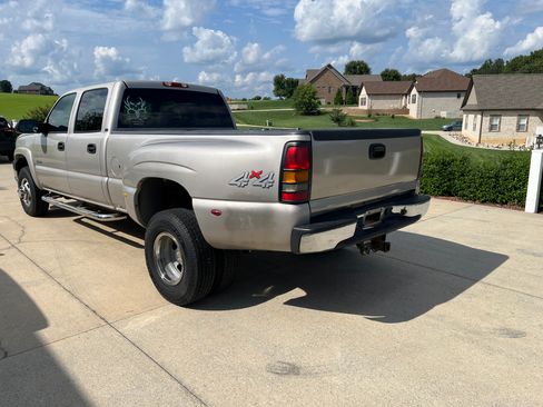 Used 2004 Chevrolet Silverado 3500 4x4 Crew Cab w/ Skid Plate Package image 5