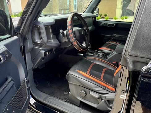Used 2025 Ford Bronco 4-Door AWD/4WD image 23