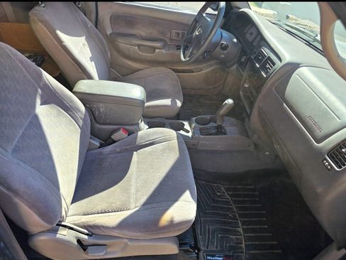 Used 2002 Toyota Tacoma PreRunner image 13