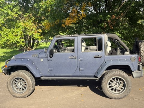 Used 2017 Jeep Wrangler Unlimited Sport w/ Quick Order Package 24S AWD/4WD image 4