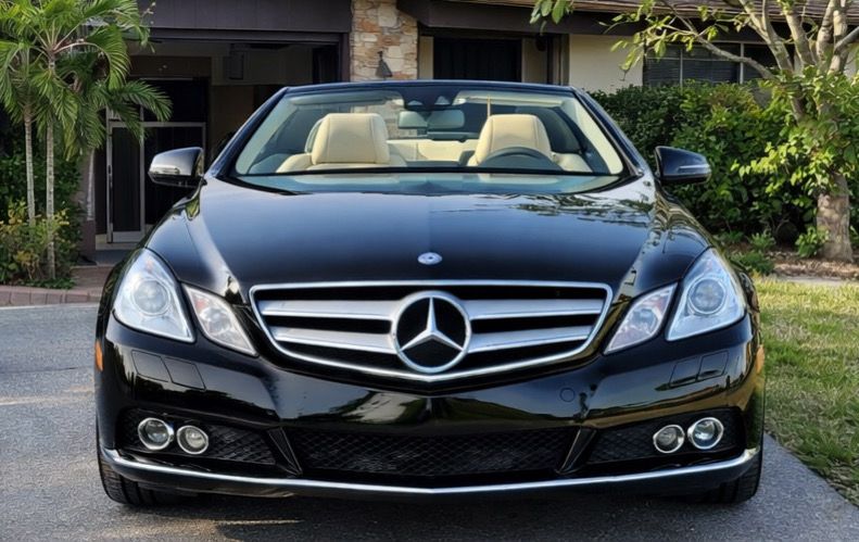 Used 2011 Mercedes-Benz E 350 Cabriolet image 2