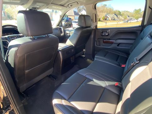 Used 2018 GMC Sierra 1500 SLT w/ Enhanced Driver Alert Package RWD image 11